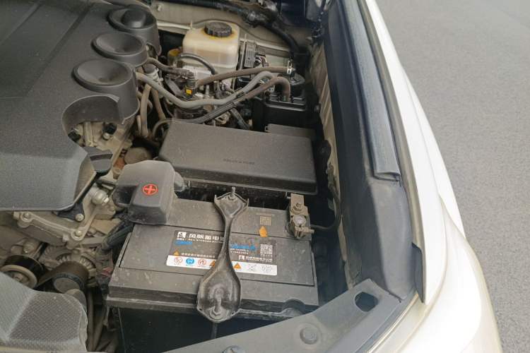 Used Toyota Prado 2010 4.0L Automatic TX-L Engine Bay Left