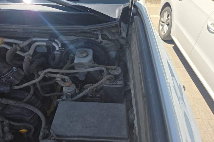 Used Toyota Prado 2010 2.7L Automatic Deluxe Edition Engine Bay Left