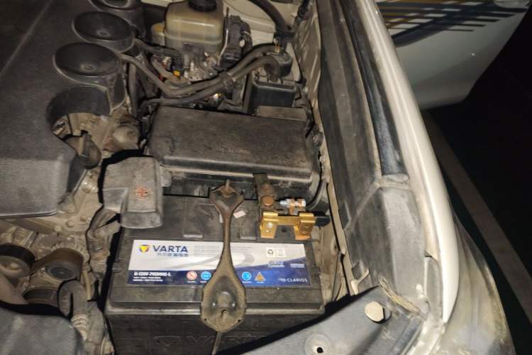 Used Toyota Prado 2010 4.0L Automatic VX Engine Bay Left