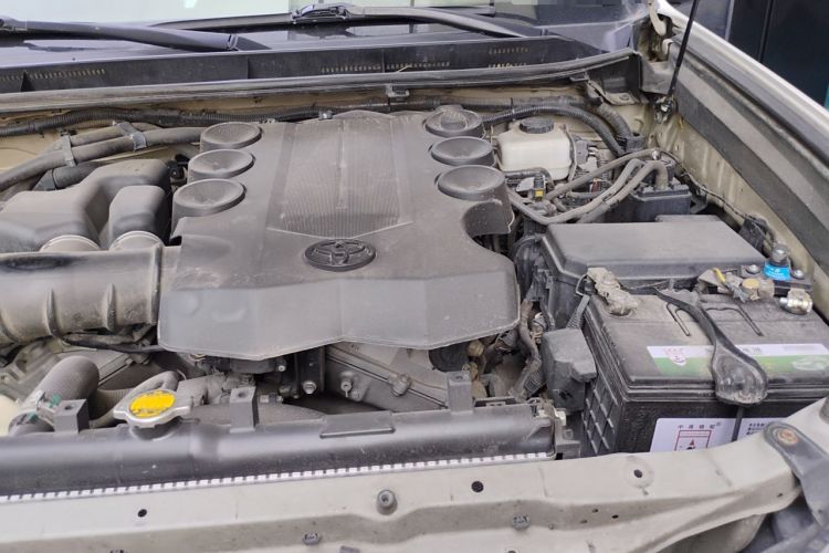 Used Toyota Prado 2010 4.0L Automatic TX-L Engine Bay Left