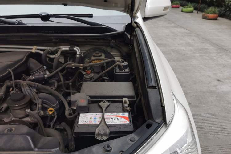 Used Toyota Prado 2010 2.7L Automatic Standard Edition Engine Bay Left
