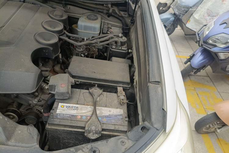Used Toyota Prado 2010 4.0L Automatic TX-L Engine Bay Left