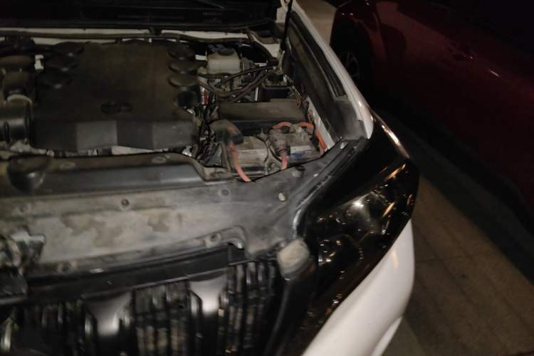 Used Toyota Prado 2010 4.0L Automatic TX-L Engine Bay Left