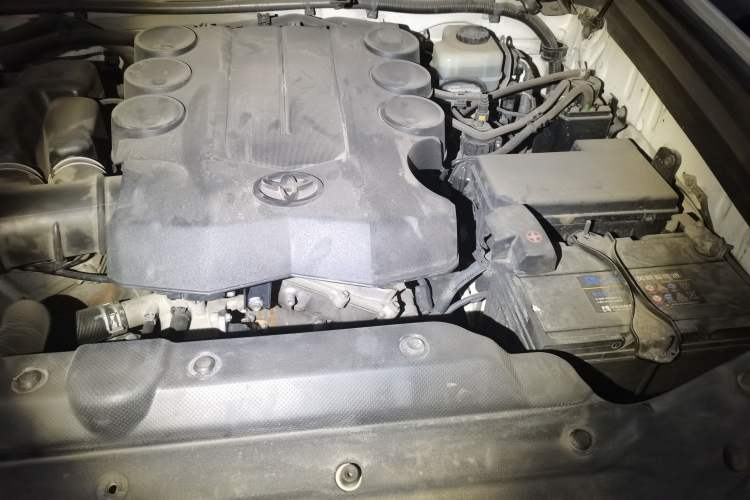 Used Toyota Prado 2010 4.0L Automatic TX-L Engine Bay Left