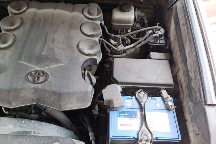 Used Toyota Prado 2010 4.0L Automatic TX-L Engine Bay Left