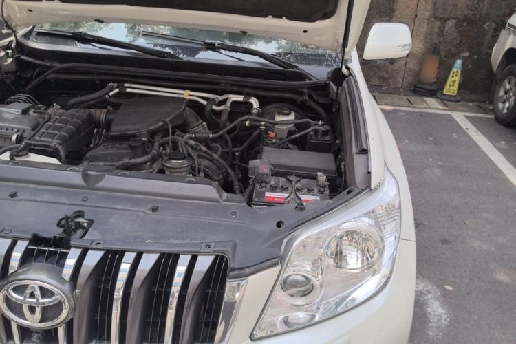 Used Toyota Prado 2010 2.7L Automatic Deluxe Edition Engine Bay Left