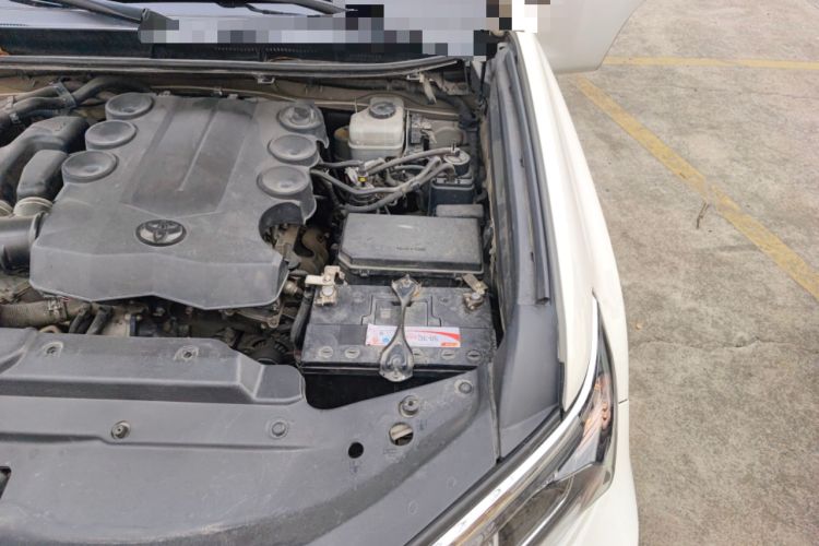 Used Toyota Prado 2010 4.0L Automatic TX-L Engine Bay Left