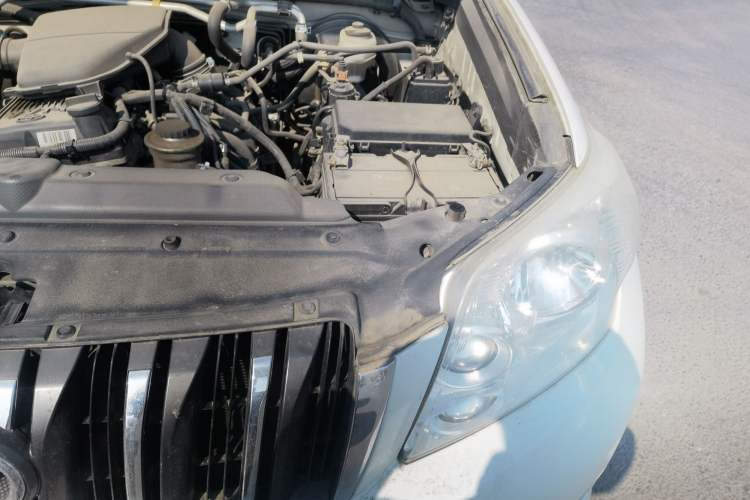 Used Toyota Prado 2010 2.7L Automatic Standard Edition Engine Bay Left