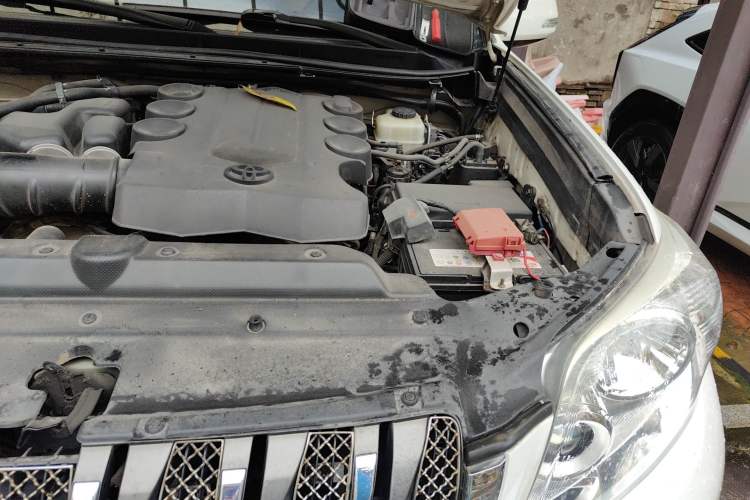 Used Toyota Prado 2010 4.0L Automatic TX-L Engine Bay Left