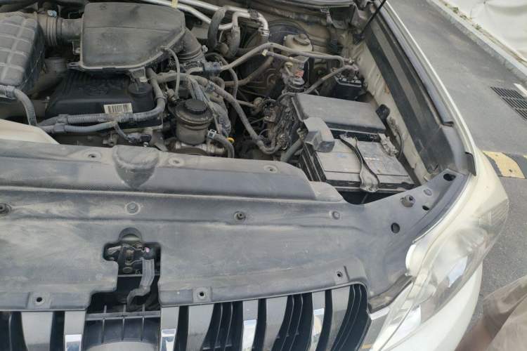 Used Toyota Prado 2010 2.7L Automatic Standard Edition Engine Bay Left