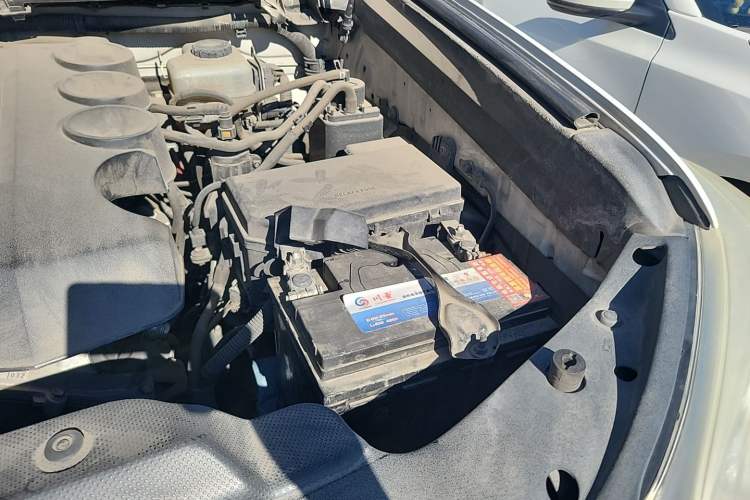 Used Toyota Prado 2010 4.0L Automatic TX-L Engine Bay Left