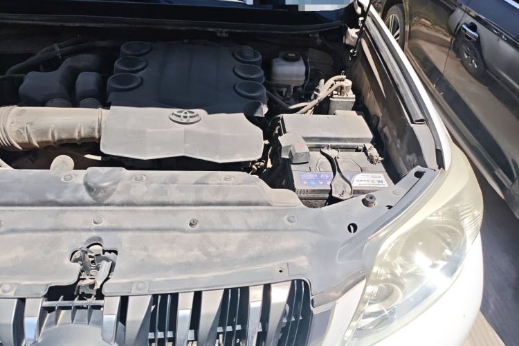 Used Toyota Prado 2010 4.0L Automatic TX-L Engine Bay Left