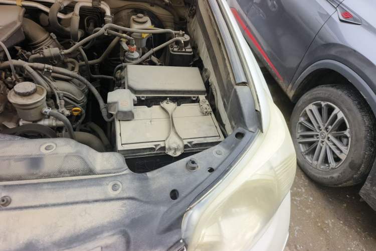Used Toyota Prado 2010 2.7L Automatic Deluxe Edition Engine Bay Left