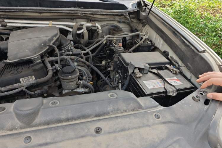 Used Toyota Prado 2010 2.7L Automatic Standard Edition Engine Bay Left