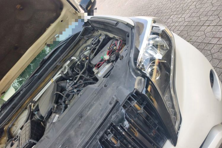 Used Toyota Prado 2010 2.7L Automatic Standard Edition Engine Bay Left
