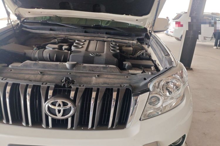 Used Toyota Prado 2010 4.0L Automatic TX-L Engine Bay Left