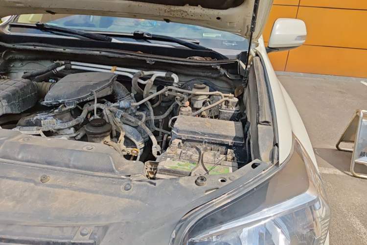 Used Toyota Prado 2010 2.7L Automatic Deluxe Edition Engine Bay Left