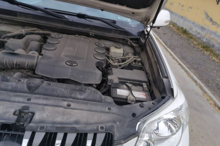 Used Toyota Prado 2010 4.0L Automatic TX-L Engine Bay Left