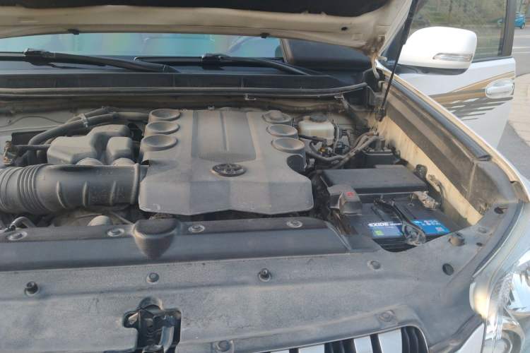 Used Toyota Prado 2010 4.0L Automatic VX NAVI Engine Bay Left