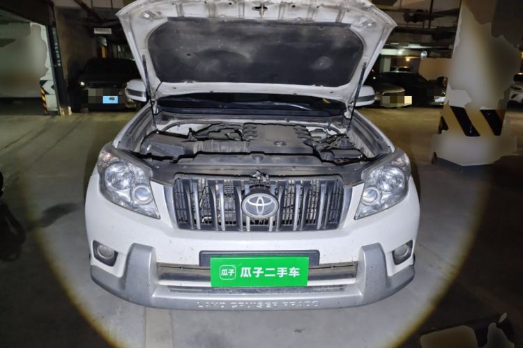Used Toyota Prado 2010 4.0L Automatic TX-L Engine Bay