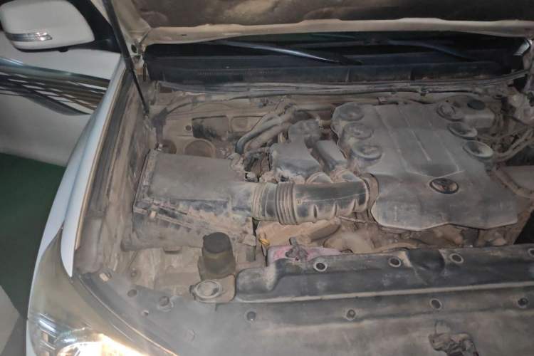 Used Toyota Prado 2010 4.0L Automatic VX Engine Bay Right