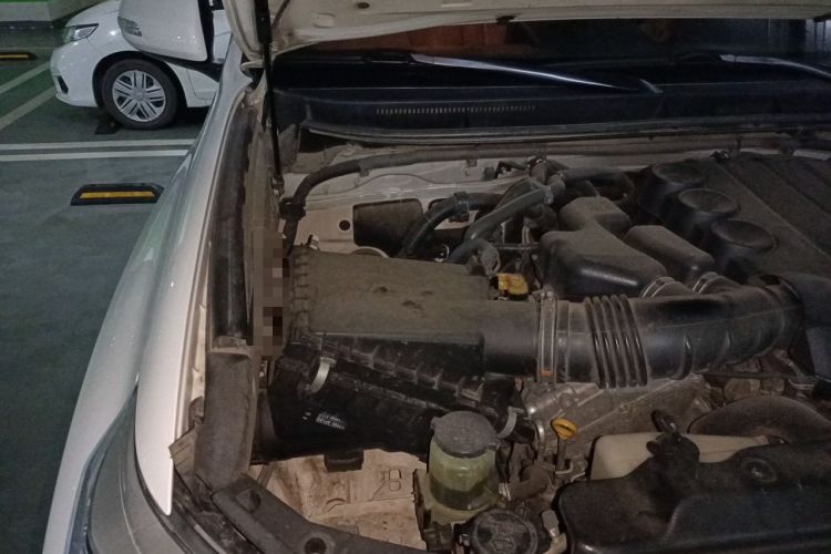 Used Toyota Prado 2010 4.0L Automatic TX Engine Bay Right