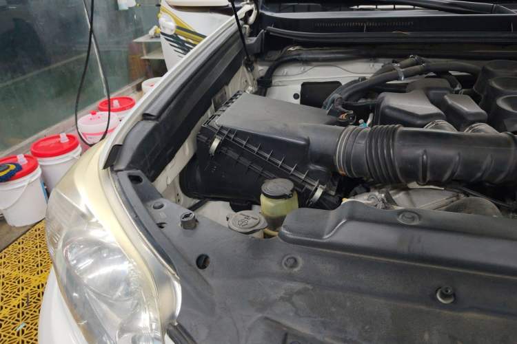Used Toyota Prado 2010 4.0L Automatic TX-L Engine Bay Right