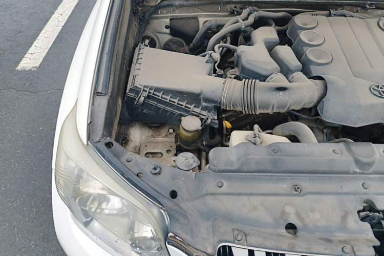 Used Toyota Prado 2010 4.0L Automatic VX Engine Bay Right