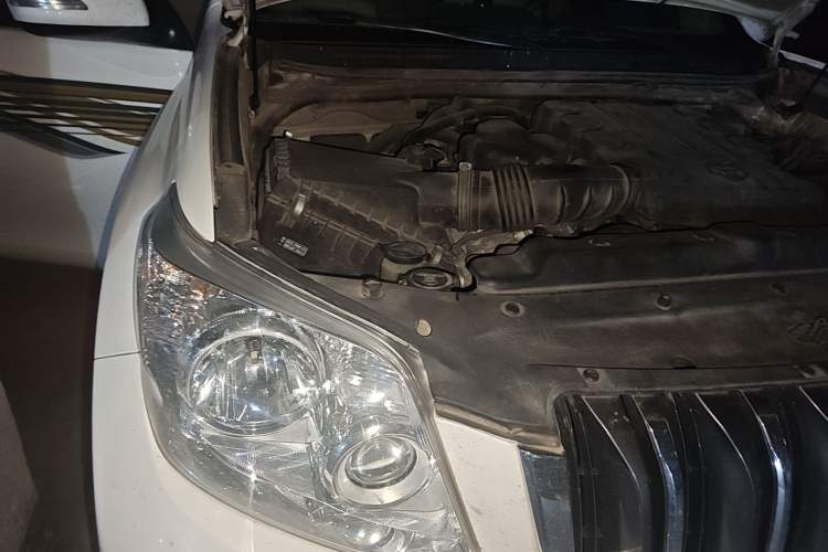 Used Toyota Prado 2010 4.0L Automatic TX-L NAVI Engine Bay Right