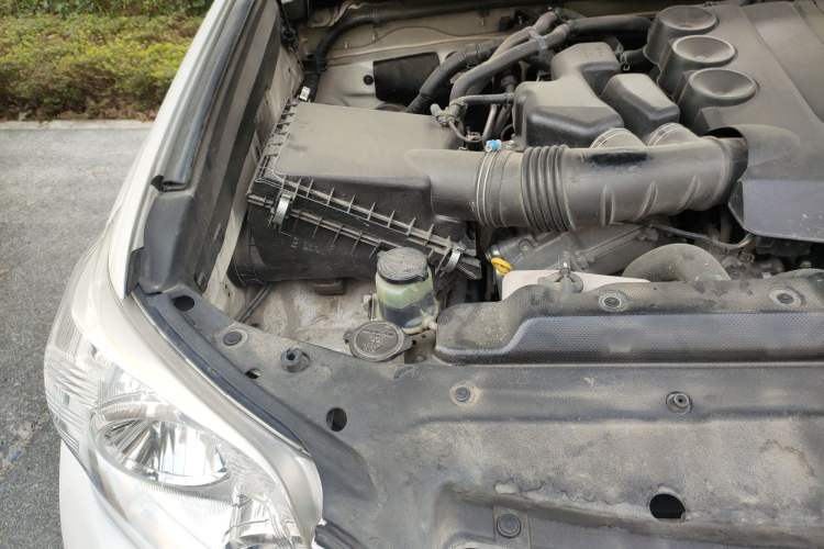 Used Toyota Prado 2010 4.0L Automatic TX-L Engine Bay Right