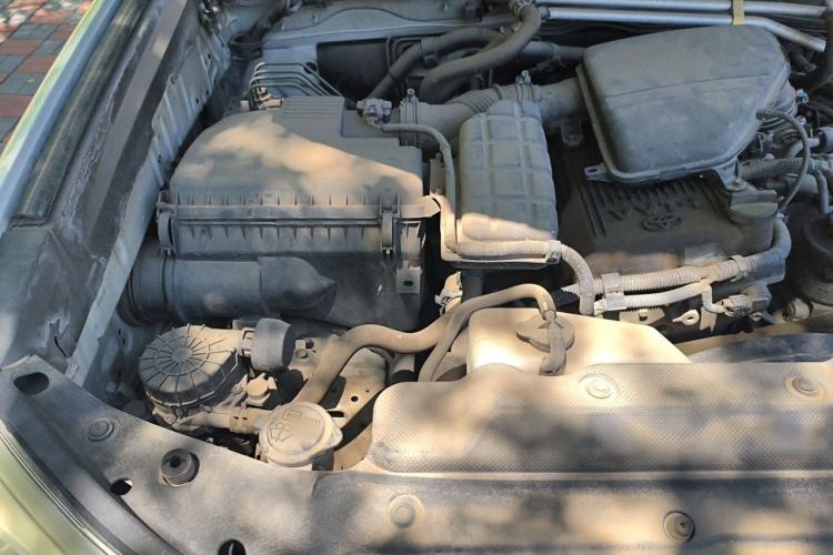 Used Toyota Prado 2010 2.7L Automatic Standard Edition Engine Bay Right