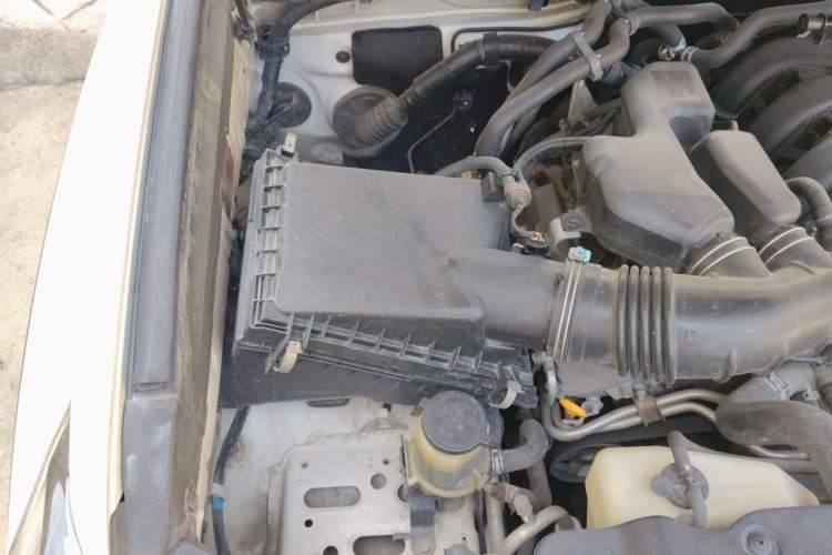 Used Toyota Prado 2010 4.0L Automatic TX-L Engine Bay Right