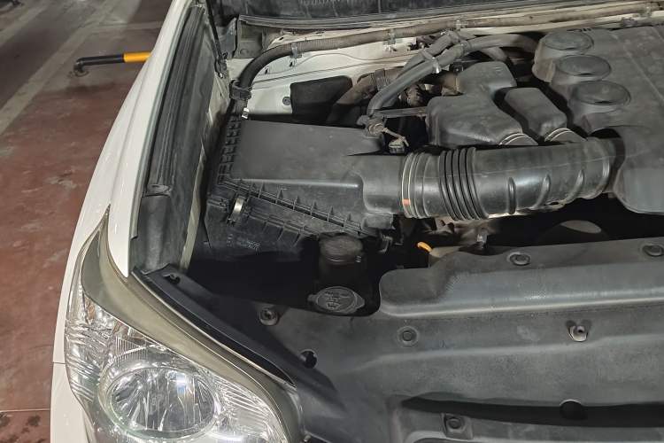 Used Toyota Prado 2010 4.0L Automatic TX-L Engine Bay Right