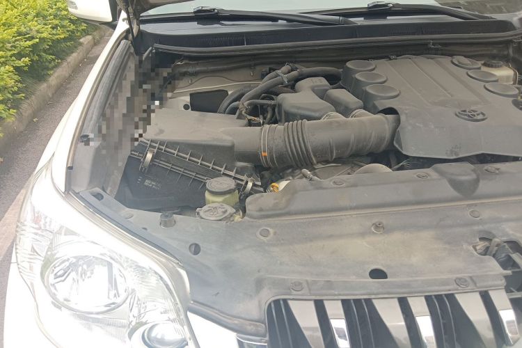 Used Toyota Prado 2010 4.0L Automatic TX-L Engine Bay Right