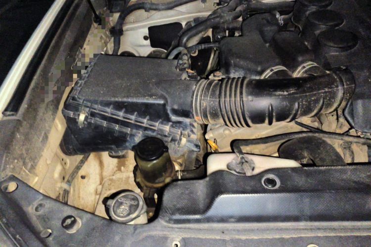 Used Toyota Prado 2010 4.0L Automatic VX NAVI Engine Bay Right