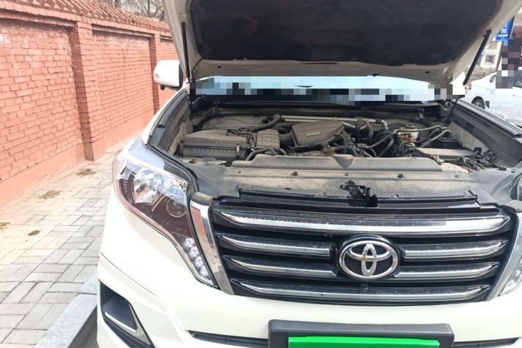 Used Toyota Prado  Engine Bay Right