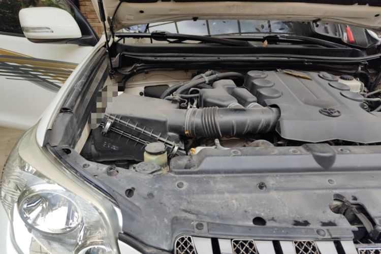 Used Toyota Prado 2010 4.0L Automatic TX-L Engine Bay Right