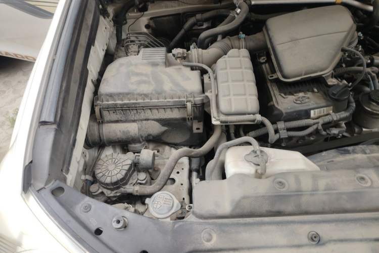 Used Toyota Prado 2010 2.7L Automatic Standard Edition Engine Bay Right