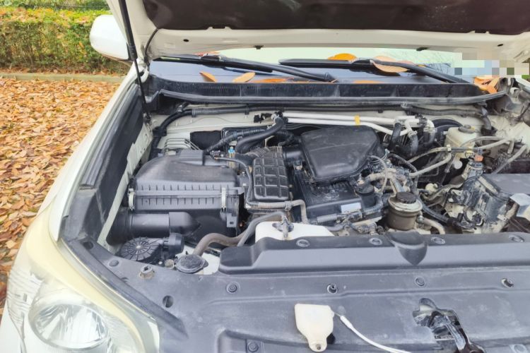 Used Toyota Prado 2010 2.7L Manual Transmission Engine Bay Right