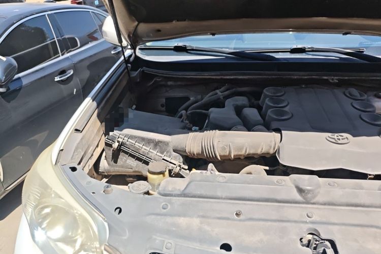 Used Toyota Prado 2010 4.0L Automatic TX-L Engine Bay Right