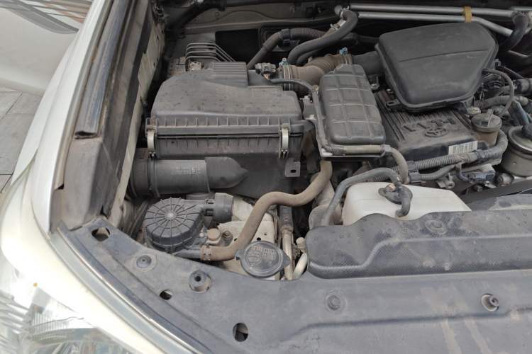 Used Toyota Prado 2010 2.7L Automatic Standard Edition Engine Bay Right