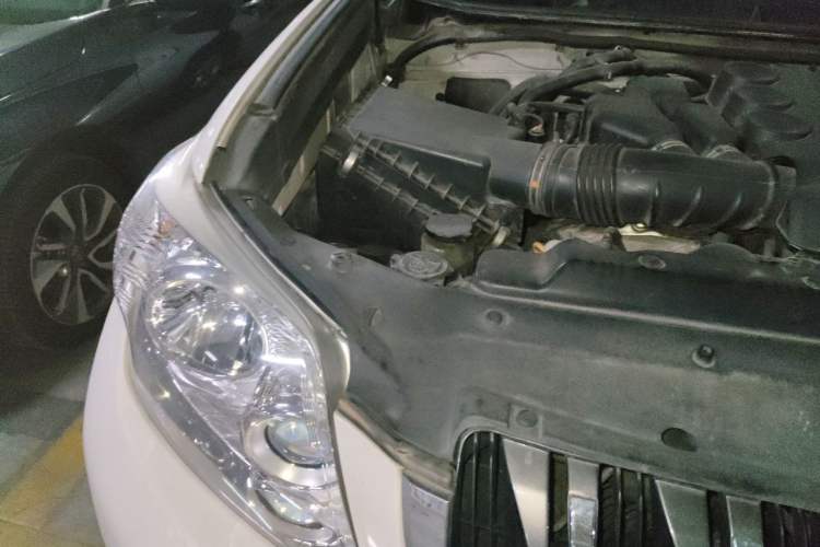 Used Toyota Prado 2010 4.0L Automatic TX Engine Bay Right