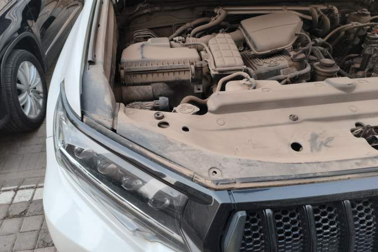 Used Toyota Prado 2010 2.7L Automatic Standard Edition Engine Bay Right