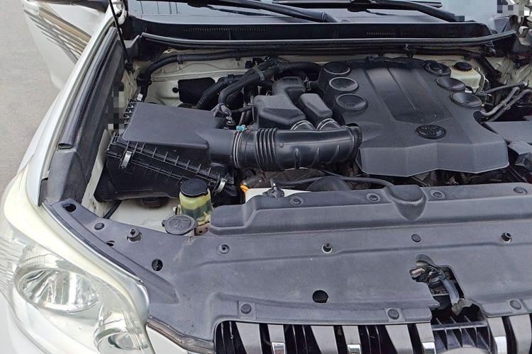 Used Toyota Prado 2010 4.0L Automatic TX-L Engine Bay Right