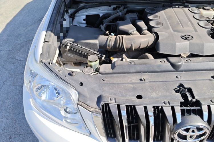 Used Toyota Prado 2010 4.0L Automatic TX-L Engine Bay Right