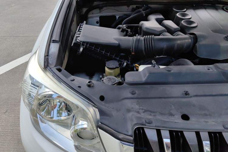 Used Toyota Prado 2010 4.0L Automatic TX-L NAVI Engine Bay Right