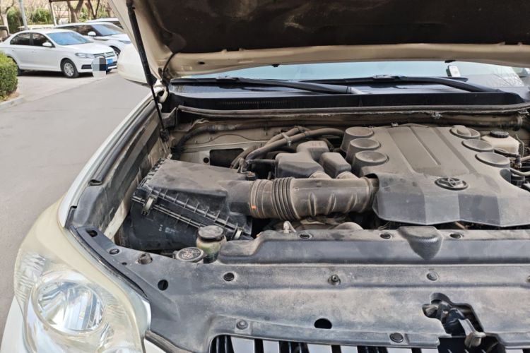 Used Toyota Prado 2010 4.0L Automatic TX-L Engine Bay Right