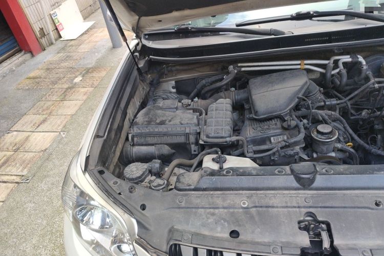 Used Toyota Prado 2010 2.7L Automatic Standard Edition Engine Bay Right