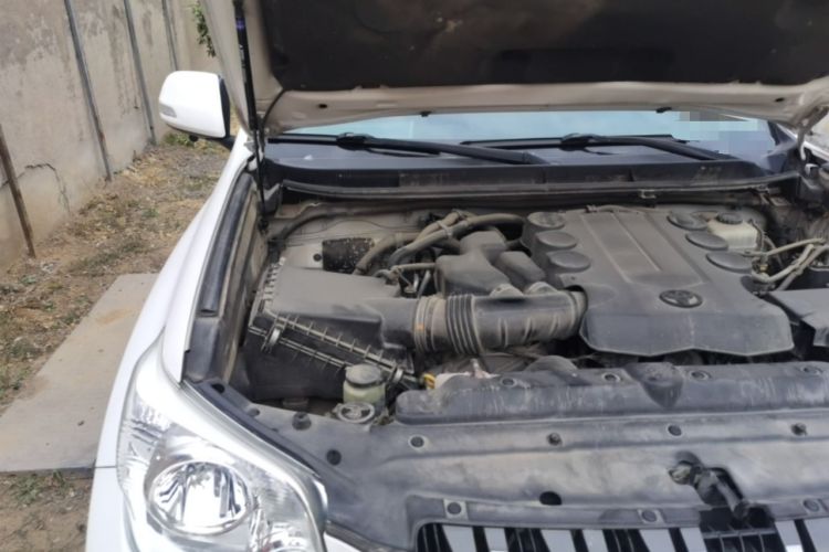 Used Toyota Prado 2010 4.0L Automatic TX-L Engine Bay Right