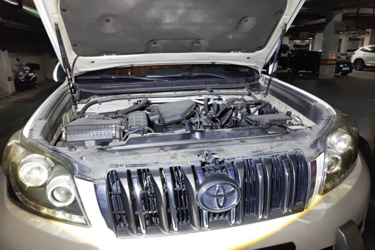 Used Toyota Prado 2010 2.7L Automatic Luxury Edition Engine Bay